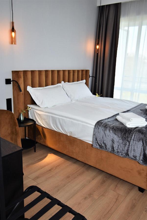 גדנסק Patio Riverfront Aparthotel מראה חיצוני תמונה