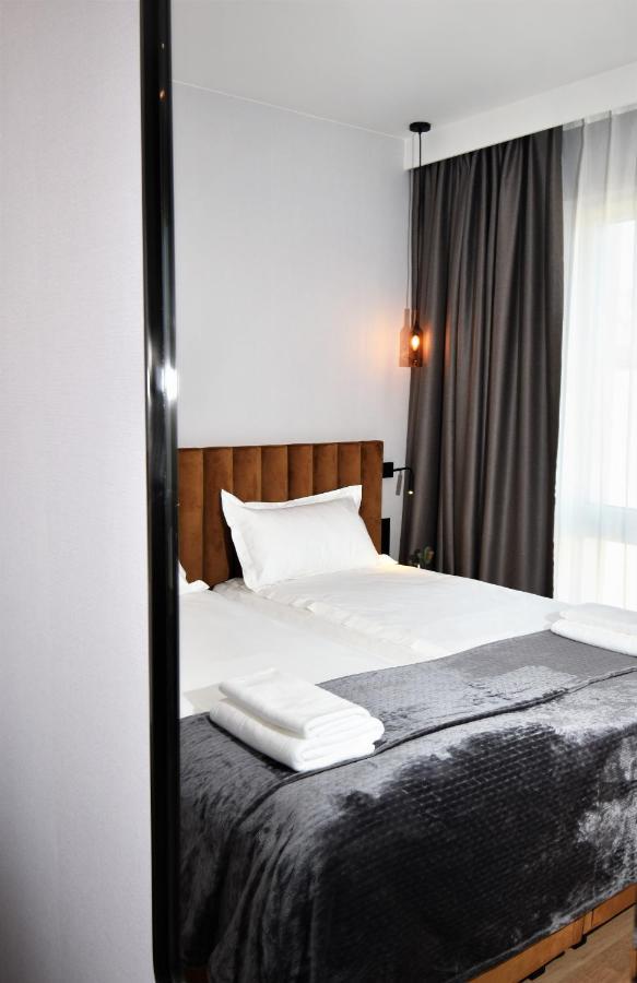גדנסק Patio Riverfront Aparthotel מראה חיצוני תמונה