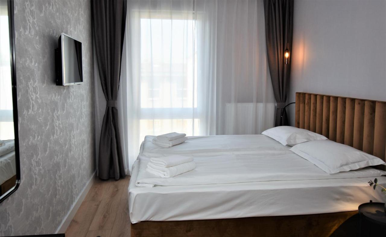 גדנסק Patio Riverfront Aparthotel מראה חיצוני תמונה