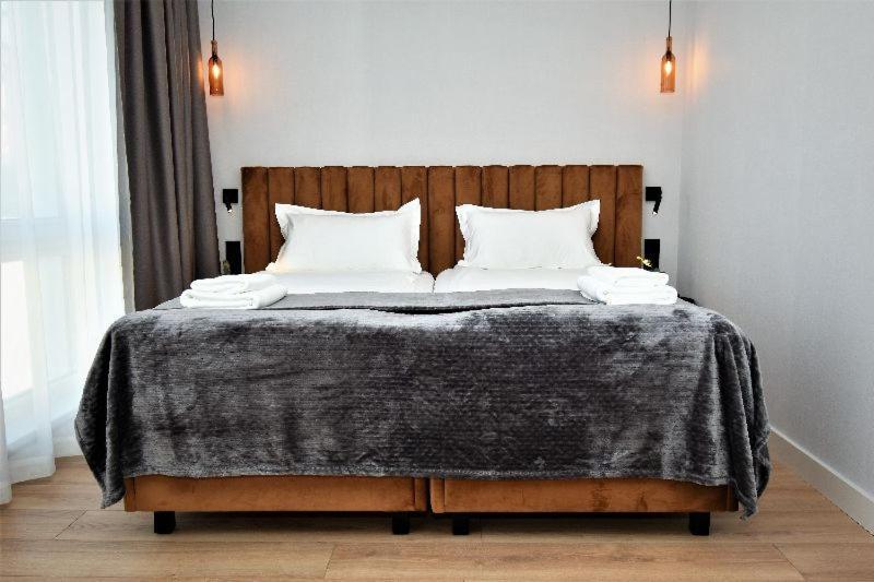 גדנסק Patio Riverfront Aparthotel מראה חיצוני תמונה